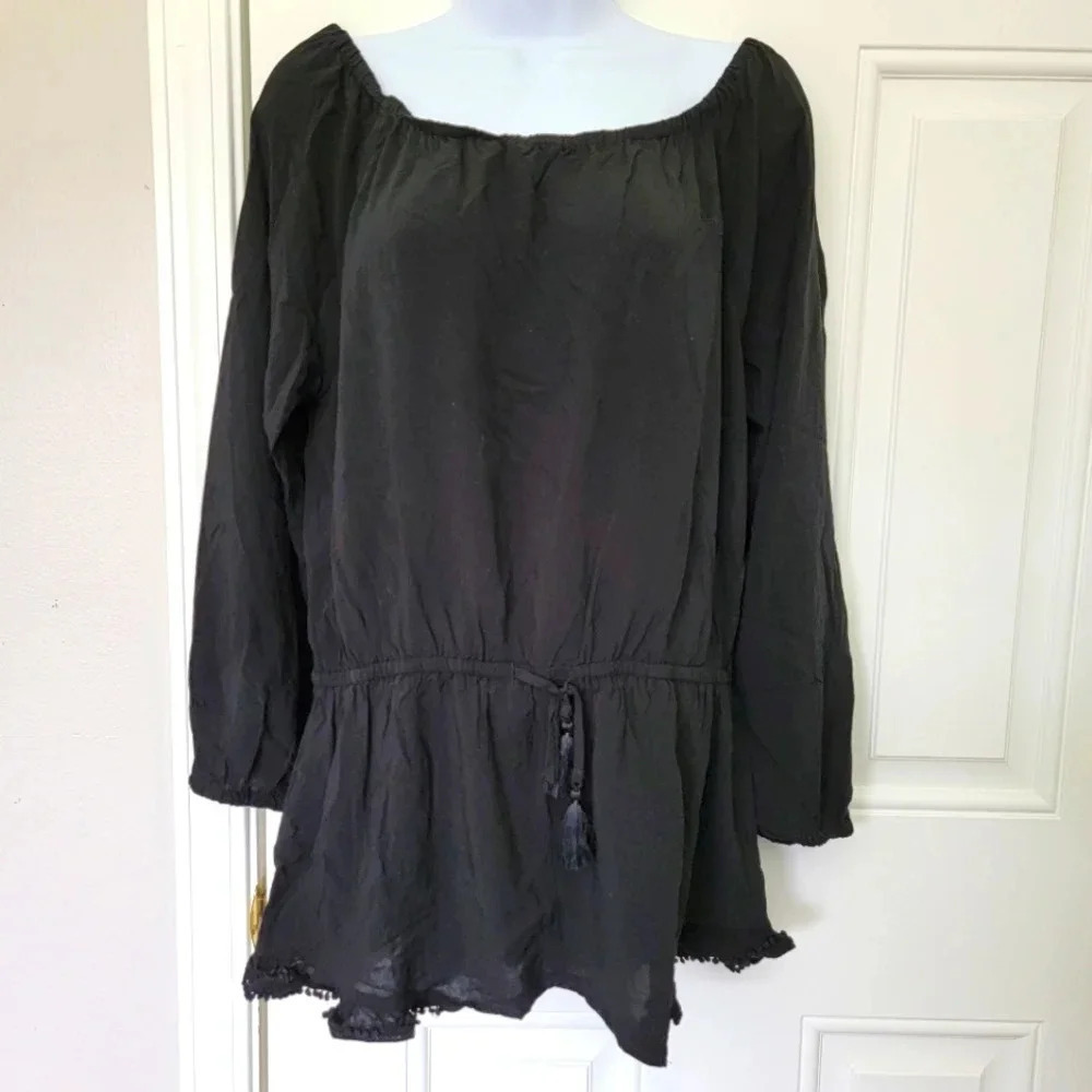 Victorias Secret Black 3/4 Sleeve Boat Neck Peplum Pom Pom Hem Blouse Size M